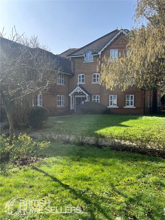 1 bed property, in Bristow Road, £240,000