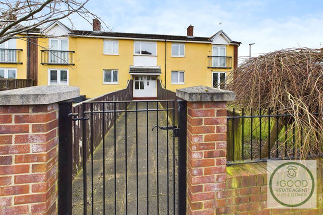 2 bed property, in 73 Earlston Street, £30,000