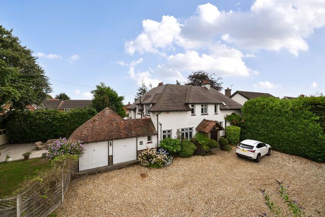 5 bed property, in The Avenue, £925,000