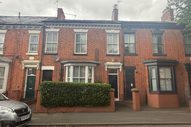 4 bed property, in Lincoln Street, £375,000