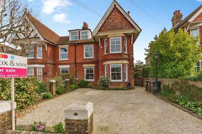 4 bed property, in Ersham Road, £545,000