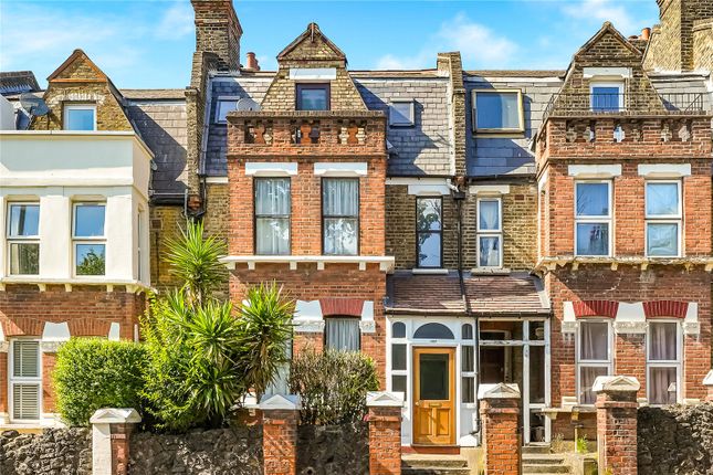5 bed property, in Forest Road, £900,000