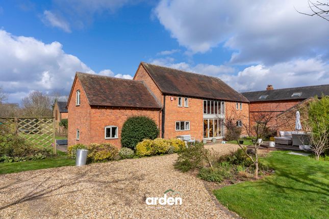 3 bed property, in Rowney Green Lane, £995,000