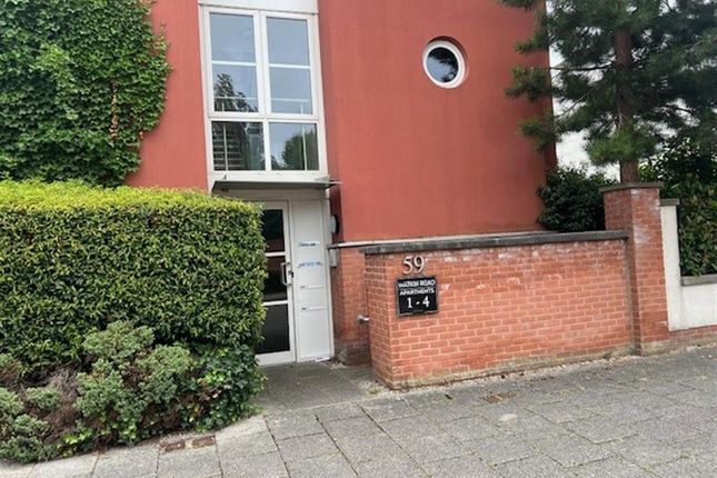 2 bed property, in Watkin Road, £120,000