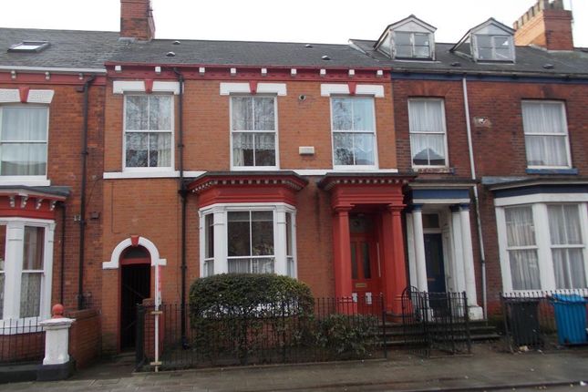3 bed property, in Coltman Street, £155,000