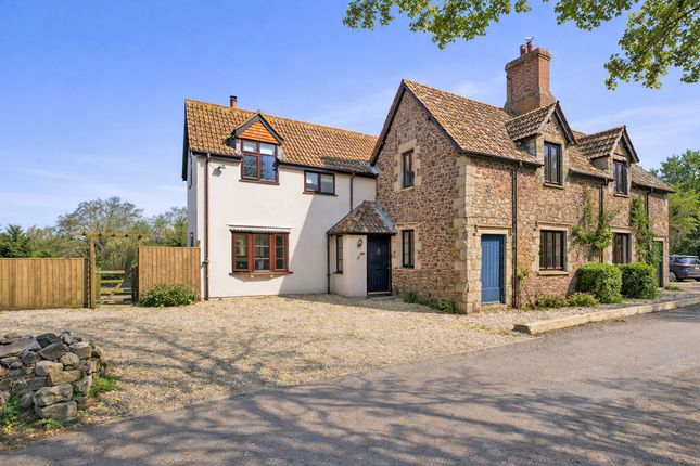 4 bed property, in Sea Lane, £500,000