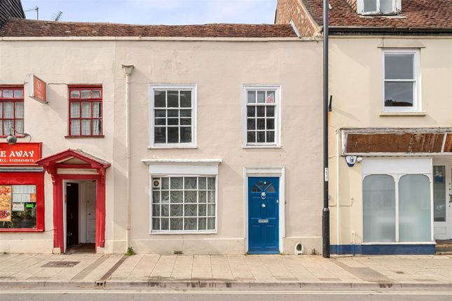 5 bed property, in East Street, £150,000