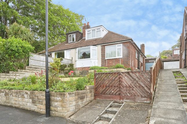 2 bed property, in Newlay Wood Avenue, £280,000