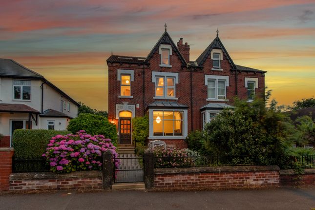 5 bed property, in Sutherland Avenue, £800,000