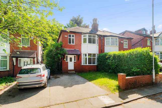 3 bed property, in Brookside Drive, £285,000