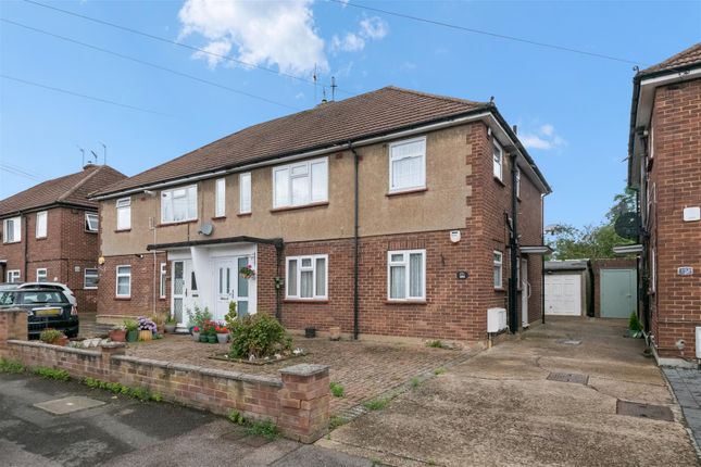 2 bed property, in Grosvenor Avenue, £285,000