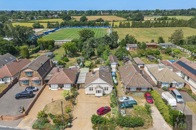 3 bed property, in Playford Road, £375,000