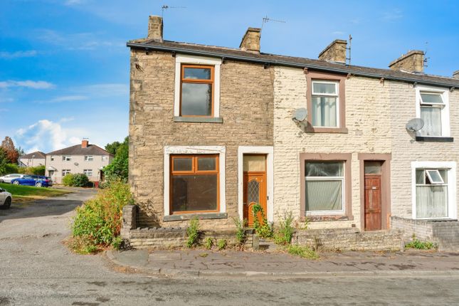 2 bed property, in Brush Street, £45,000