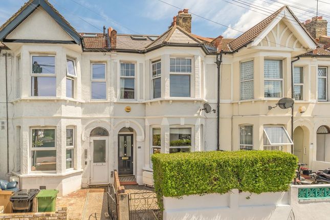 4 bed property, in Totterdown Street, £900,000