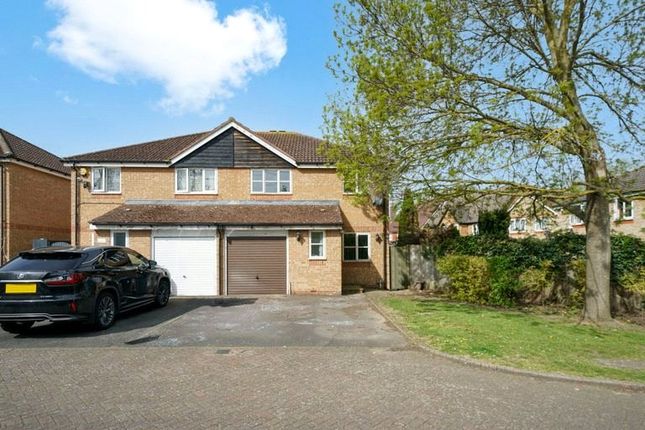 4 bed property, in George Lovell Drive, £465,000
