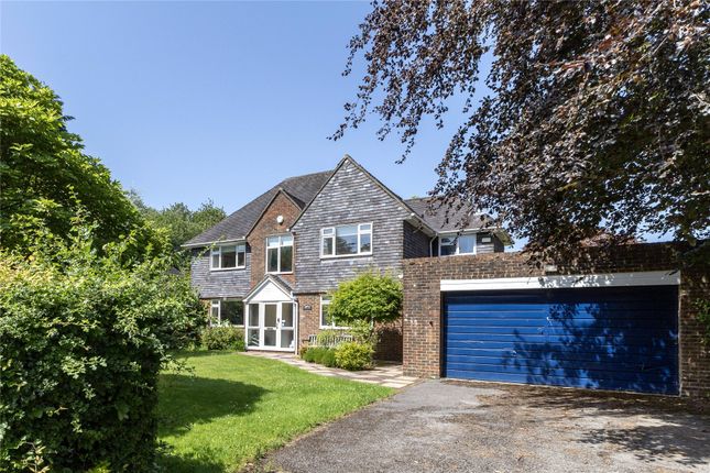 4 bed property, in Grayshott, £939,950