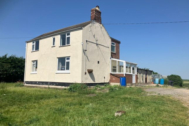 3 bed property, in Brook Farm, £325,000