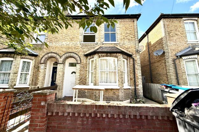 4 bed property, in Chatham Road, £1,100,000