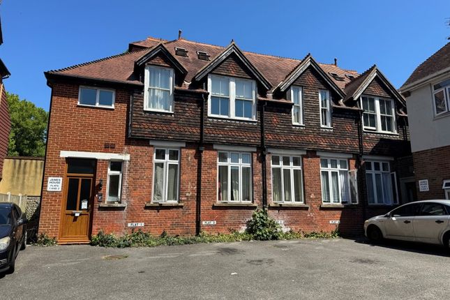 13 bed property, in Park Avenue, £650,000