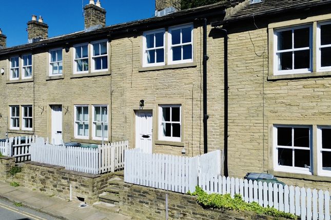 1 bed property, in Market Street Thornton, £110,000