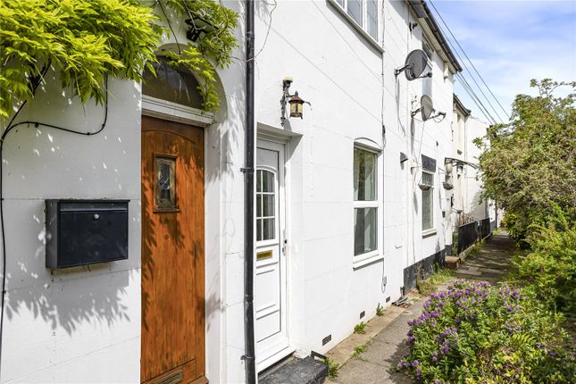 3 bed property, in Pelham Terrace, £270,000