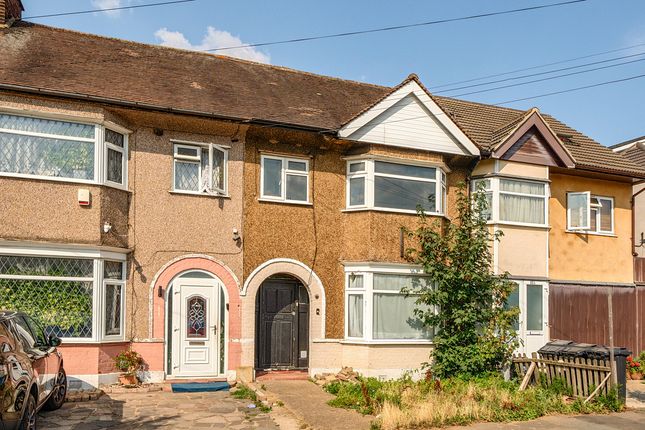 3 bed property, in Springfield Drive, £450,000