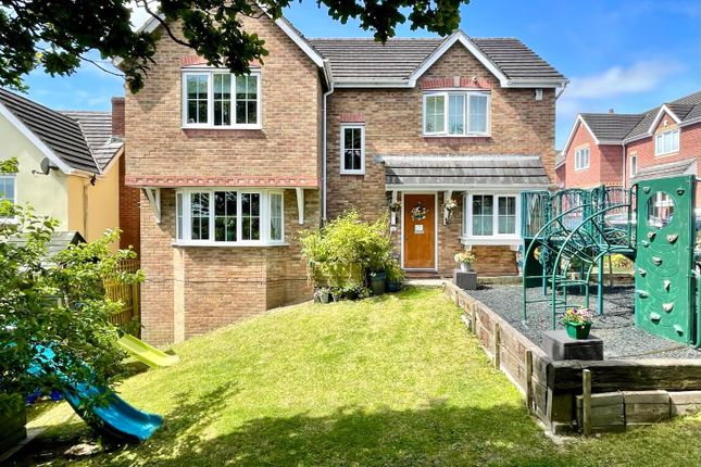 4 bed property, in Heol Fioled, £485,000