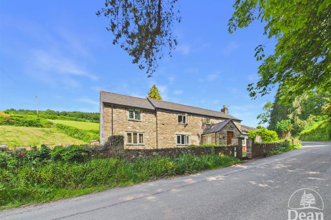 6 bed property, in Mork, £775,000