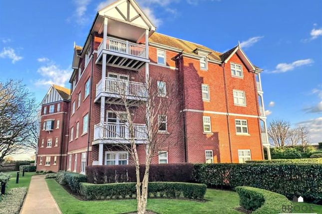 2 bed property, in St Saviours Court, £340,000