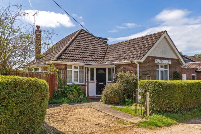 3 bed property, in Manor Road, £650,000