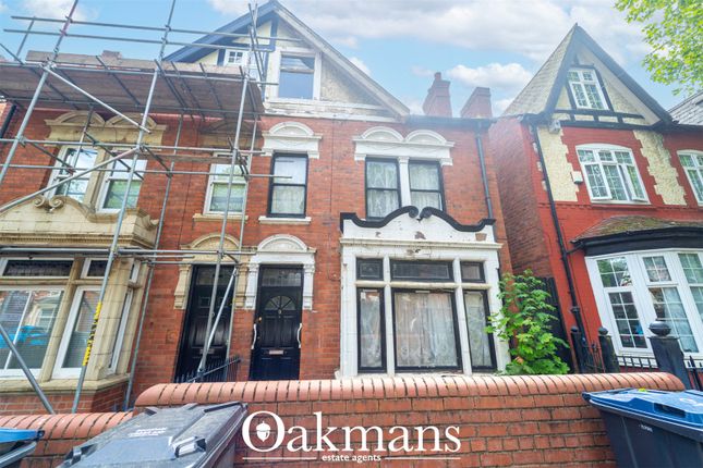 5 bed property, in Hallewell Road, £325,000