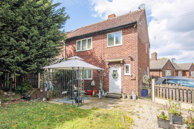 3 bed property, in Rowan Avenue, £180,000