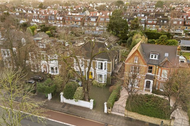 6 bed property, in Castelnau, £5,950,000