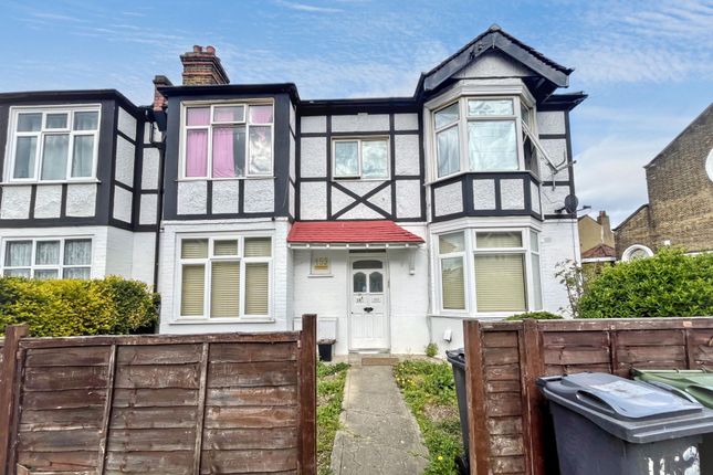 3 bed property, in Ellison Road, £270,000