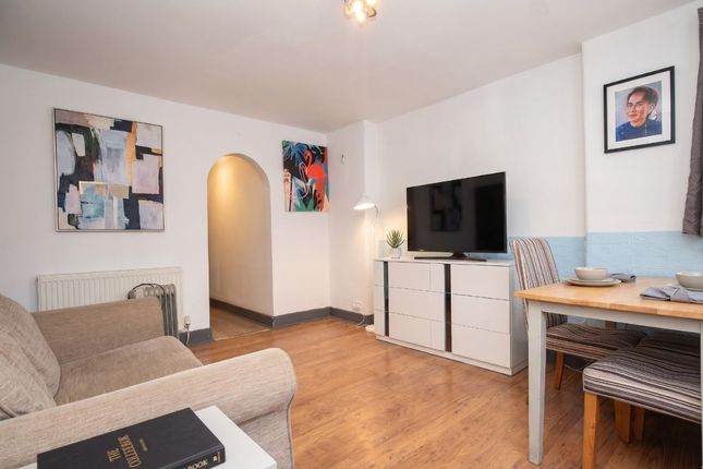 1 bed property, in Station Road, £400,000