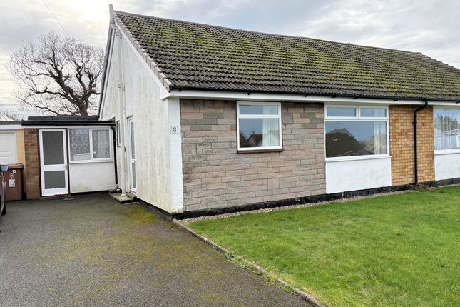 4 bed property, in Tywyn LL36, £215,000