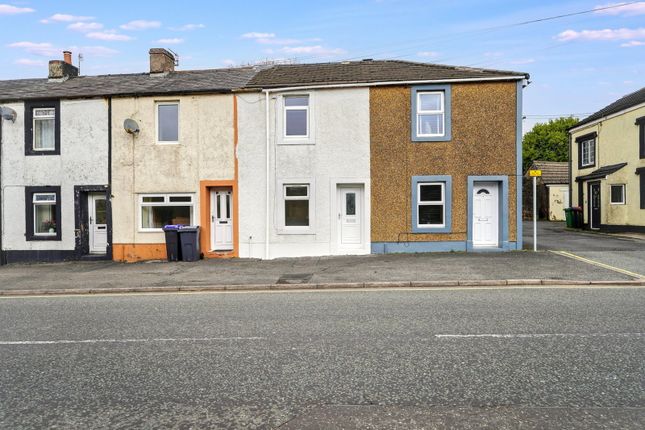 2 bed property, in Leconfield Street, £80,000