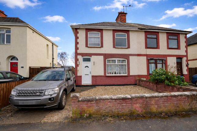 3 bed property, in Park Road, £220,000