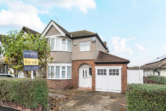 3 bed property, in Yeading Avenue, £625,000