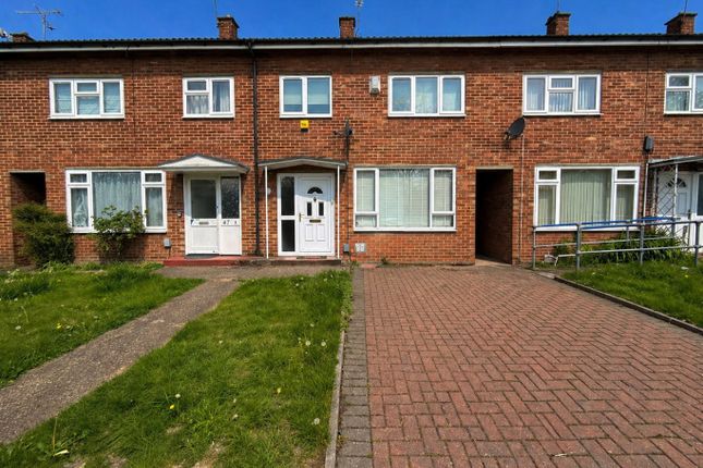 2 bed property, in Recreation Road, £270,000