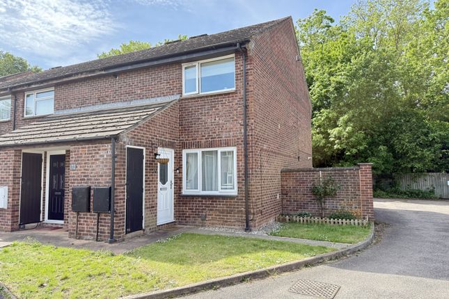 1 bed property, in Corn Mill Crescent, £187,500