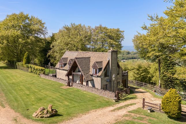 3 bed property, in Painswick Beacon, £1,000,000