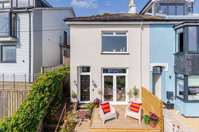 2 bed property, in Above Town, £495,000