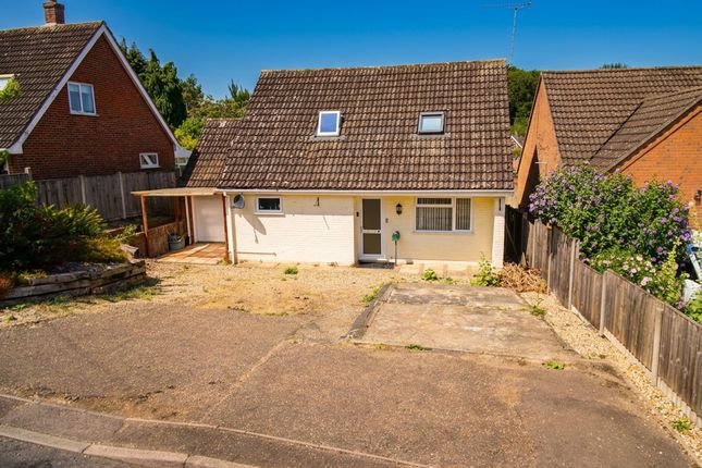 4 bed property, in Valley View Crescent, £325,000