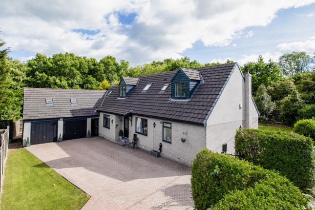 4 bed property, in Wood Lane, £525,000