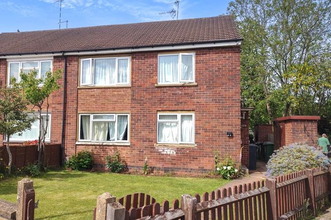 2 bed property, in 102 Deans Way, £25,000