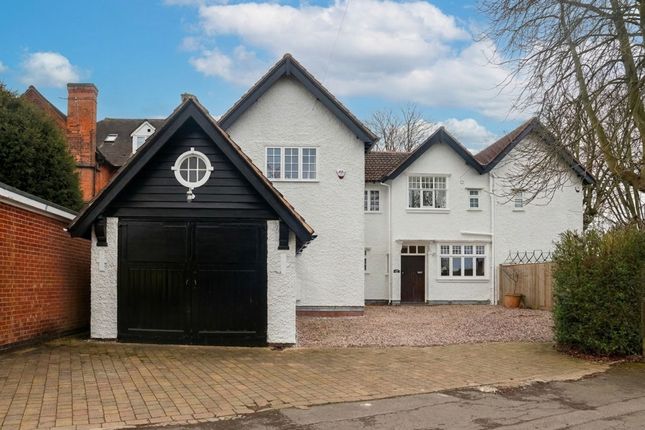 5 bed property, in Knighton Road, £800,000