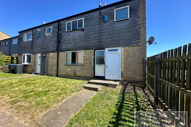 3 bed property, in Kingscroft Court, £220,000