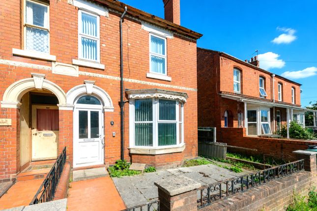 3 bed property, in Ellesmere Road, £108,000