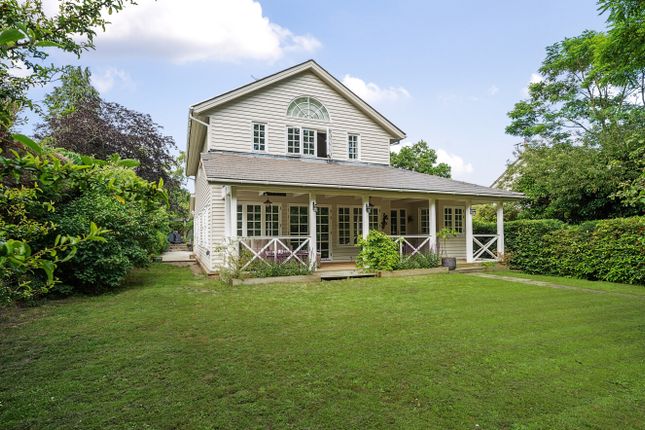 4 bed property, in Sandy Lane, £1,395,000